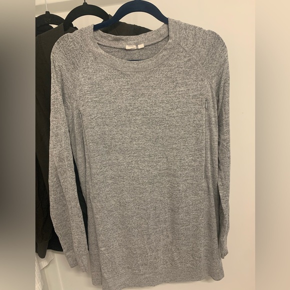 Thyme, Old Navy Nursing Sweater Lot - Picture 2 of 3